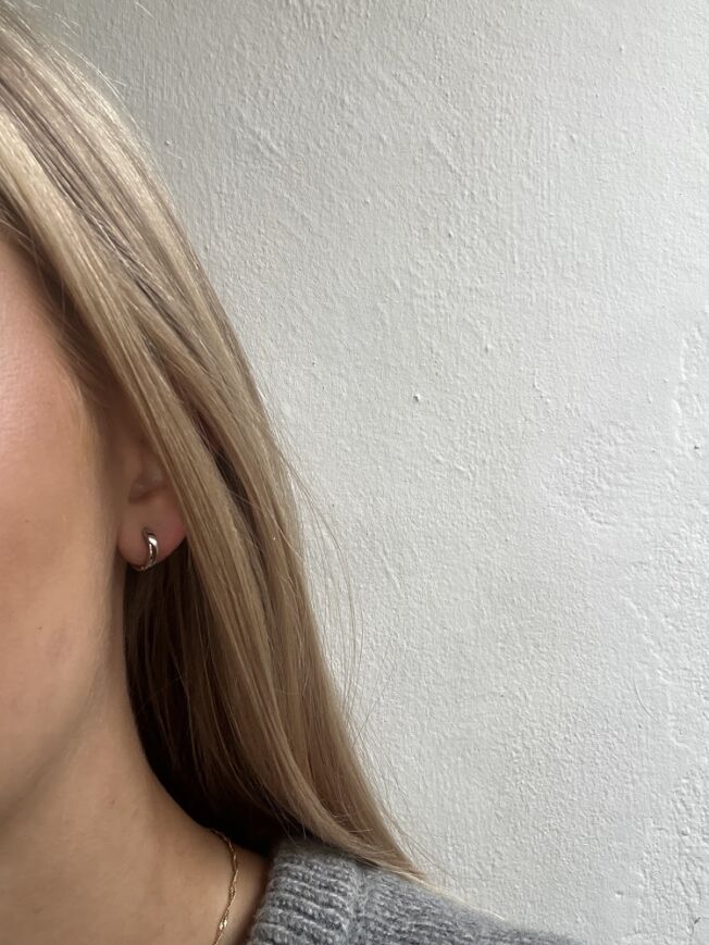 Ørering 11 mm i rhodinert sølv