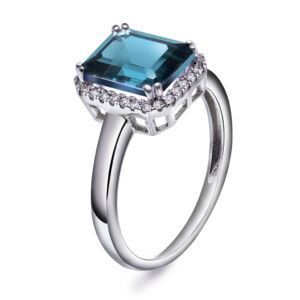 Hvitt gull ring med London blå topas og diamanter 0,14 ct