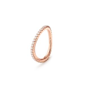 Love band ring fra Ole Lynggaard Copenhagen. i roségull med diamanter.