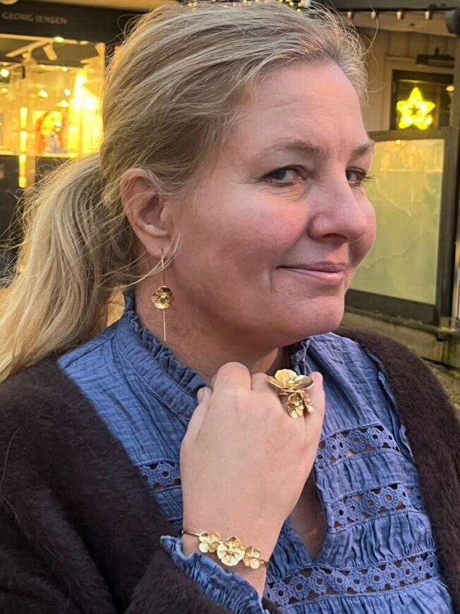 Ulrikke Vogt "Valmue branch bracelet" i forgylt sølv
