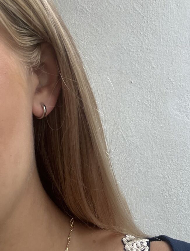 Ørering 12 mm i rhodinert sølv