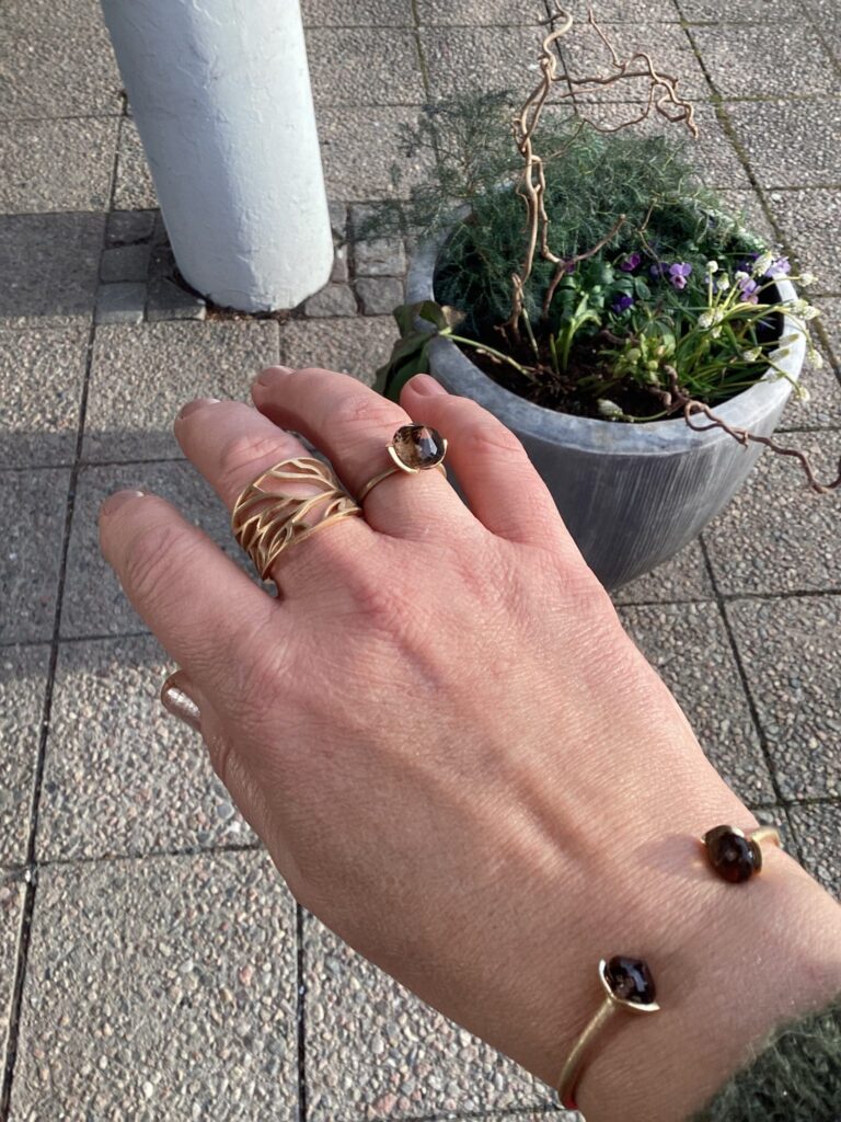 Noën «Olivia» ring i forgylt sølv