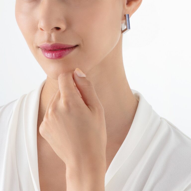 Coeur de Lion "Earrings Hoops Square Stripes" ørering med blå krystaller