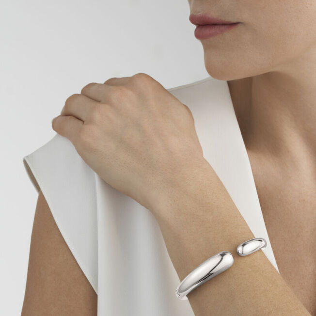 Georg Jensen “Mercy hinged bangle” armring i sølv