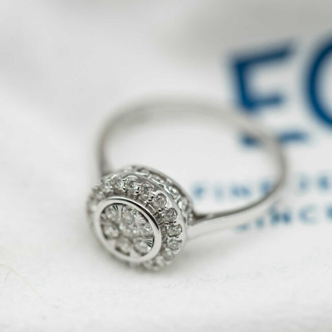 Rosettring i hvitt gull diamanter 0,50ct