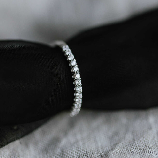 Rekkering i hvitt gull med diamanter 0,25ct