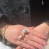 Susanne Friis Bjørner ring forgylt med rosa krystall