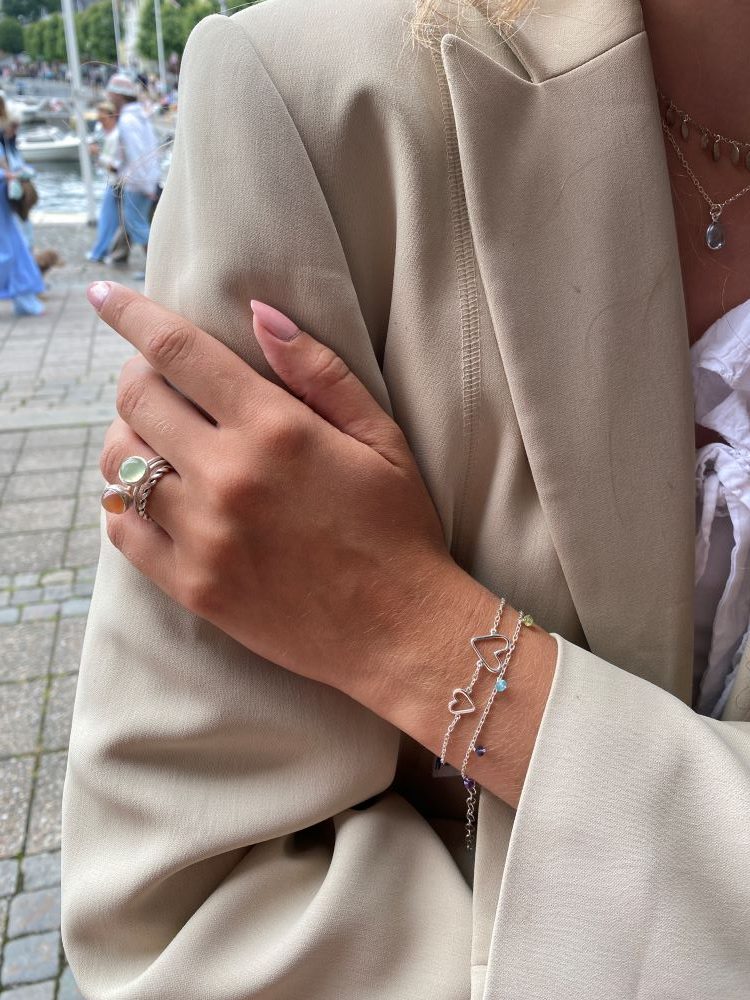 Susanne Friis Bjørner ring i sølv med blush/ferskenfarget månesten, liten