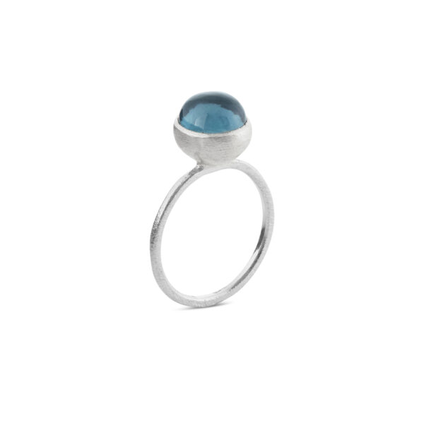 Susanne Friis Bjørner ring sølv med London Blue krystall, liten