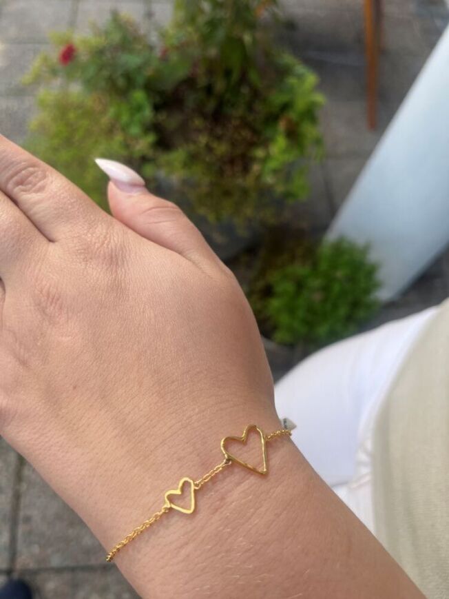 Armbånd med to hjerter fra Susanne Friis Bjørner