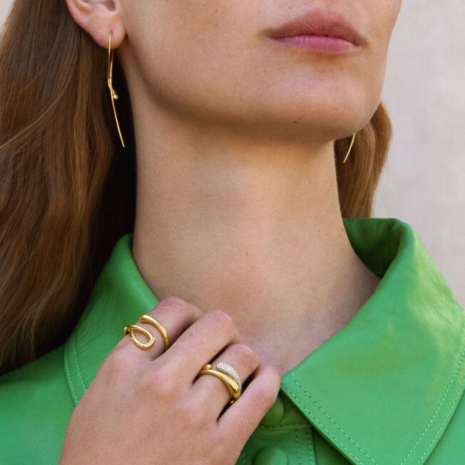 Georg Jensen "MERCY twist ørering" i gult gull