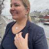 Georg Jensen “Daisy armbånd" i sølv med 6 hvite emaljerte blomster