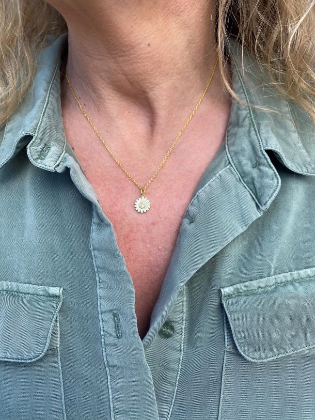 Georg Jensen «Daisy» anheng i forgylt sølv med diamanter