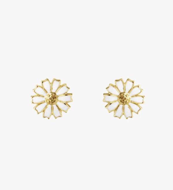Georg Jensen “Daisy Earstud" i forgylt sølv med hvite emaljerte blomster, mini