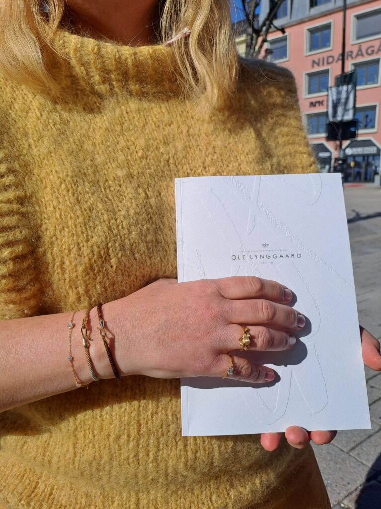 OLE LYNGGAARD COPENHAGEN Shooting Stars armbånd med månestener og diamanter