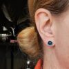Susanne Friis Bjørner ørepynt i sølv med London blue krystall, rund