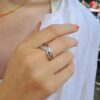 Ring med buer i hvitt gull diamanter 0,15 ct