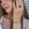 OLE LYNGGAARD COPENHAGEN  BoHo ring small i gult gull med grønn turmalin