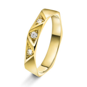 "Fasett" ring i gult gull med 0,06 TW.SI