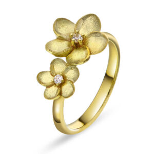 Blomsterring i gult gull med diamanter