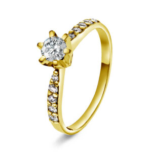 "Superstar" ring i gult gull med 0,58 TW SI