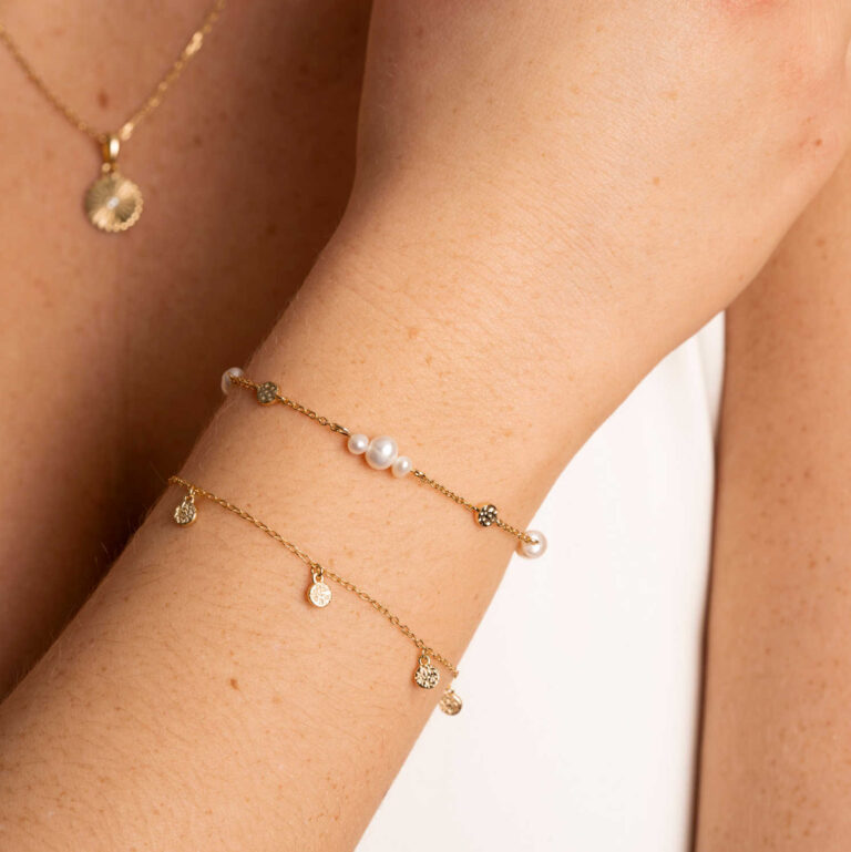 Shapes "Fairy" armbånd i forgylt sølv med ferskvannsperler