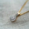Gult gull anheng med diamant rosett