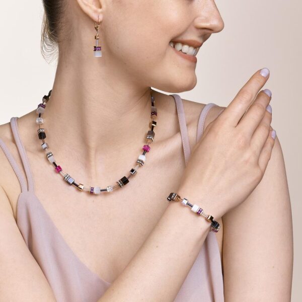 Coeur de Lion GeoCUBE® kjede hvitt, fuksia og sort