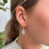 Lekre hengeørepynt i forgylt sølv med calcedon fra Susanne Friis Bjørner