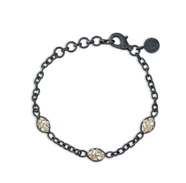 By Birdie "Chain Beech Autumn" armbånd i sølv med gult gull detaljer