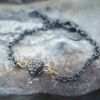 By Birdie "Victoria Heart Pavé" armbånd i sølv med gult gull og diamanter
