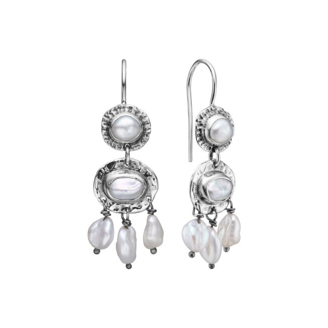 50801340W_Earh-Margrethe-Silver-White-Keshi By Birdie "Margrethe Silver White Keshi " ørepynt i sølv med perler