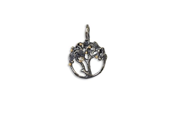 By Birdie "Tree of Life" anheng i sølv med gult gullsdetaljer og diamant