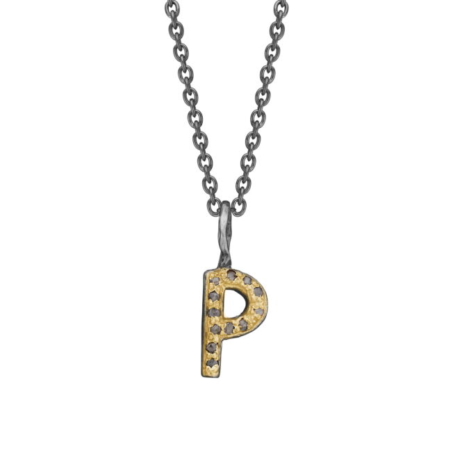 By Birdie "Nordic Golden Pavé" bokstav anheng i sølv med diamanter