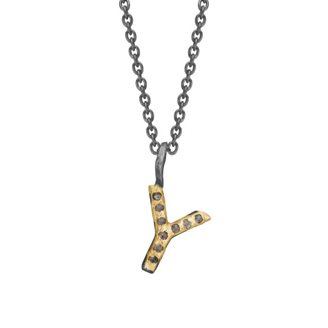 By Birdie "Nordic Golden Pavé" bokstav anheng i sølv med diamanter