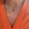 By Birdie "Vivid Grey Keshi Pearl" anheng i gult gull