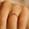 Gult gull anheng med 3 diamanter