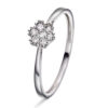 Rosettring i hvitt gull med 0,15 ct