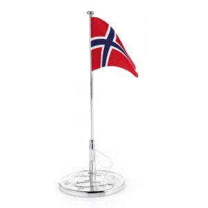 Flaggstang med tinnfot med prins motiv, som kan graveres. Høyde 24 cm