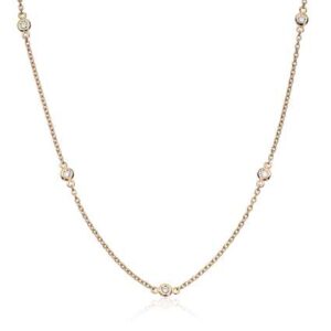 Kjede i gult gull med diamanter 0.10 ct
