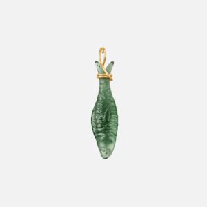 OLE LYNGGAARD COPENHAGEN Young fish pendant i gult gull med serpentin