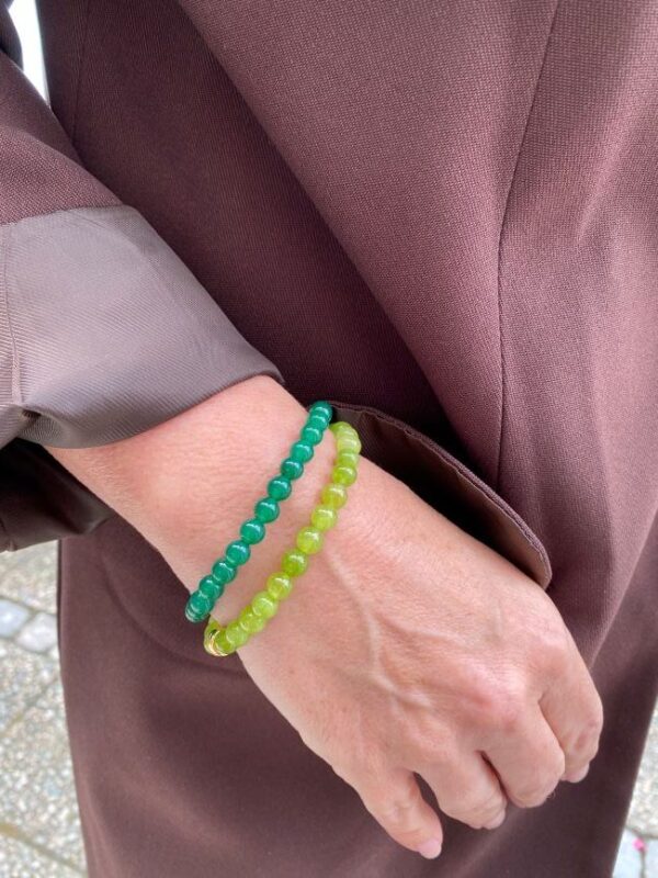 Armbånd med kvarts i limegrønn og grønn agat armbånd. Fra Heizendorff