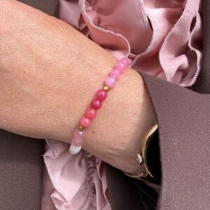 Armbånd med kvarts i rosatoner. Fra Heizendorff