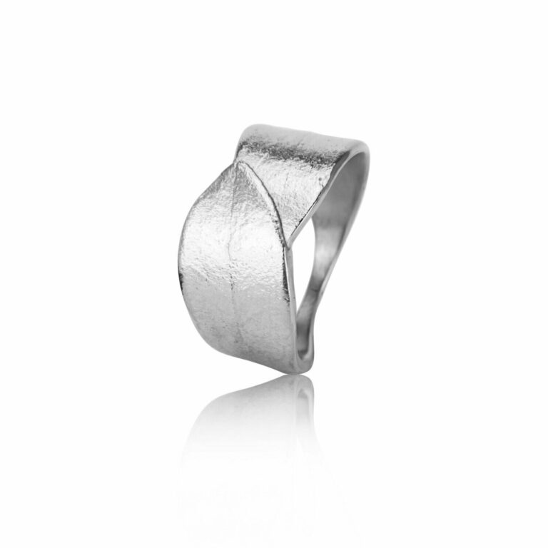 Noën «Olivia small» ring i rhodinert sølv