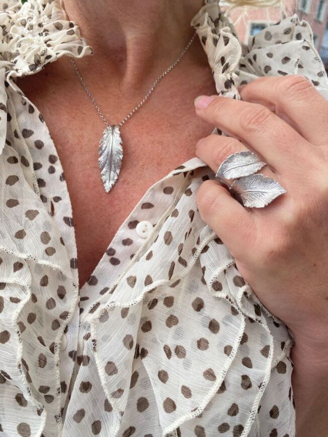 Catwalk Exclusive Stardust Leaf anheng i rhodinert sølv