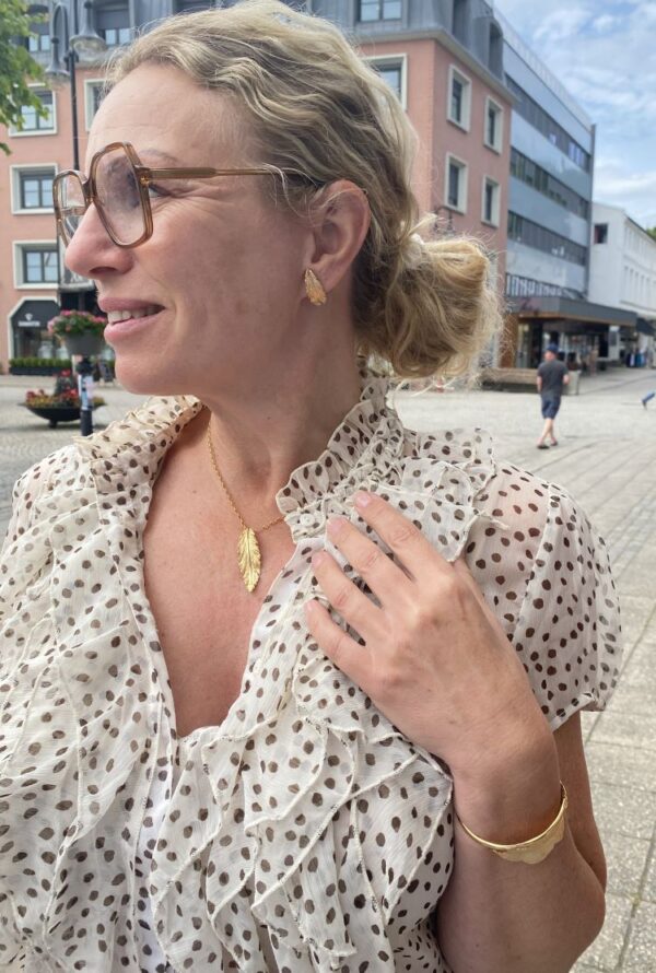 Catwalk Exclusive Stardust Plume anheng i forgylt sølv