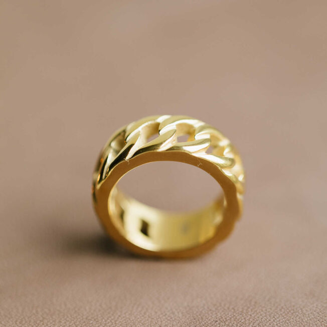 Panser ring i gullfarget stål 8 mm
