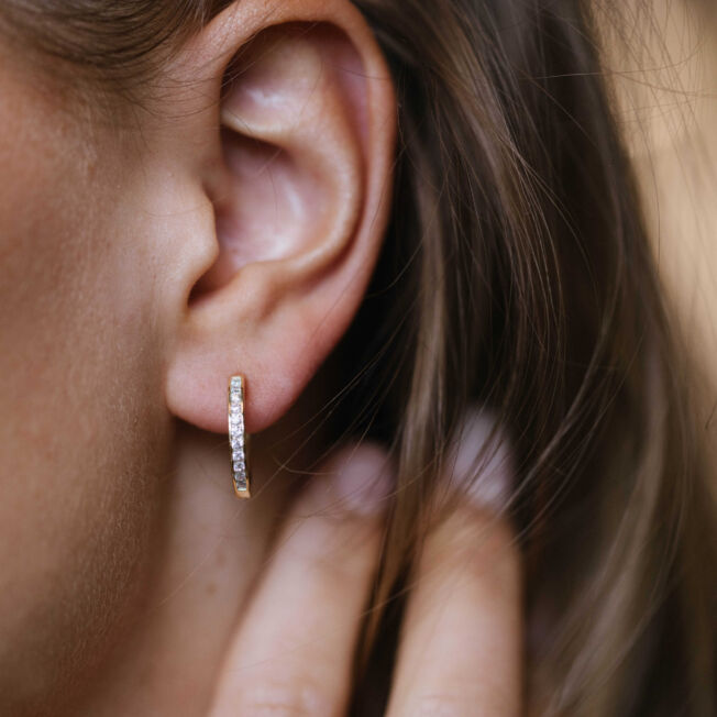 Ørering 15 mm i forgylt sølv med c.zirkonia
