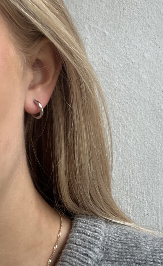 Ørering 14 mm i rhodinert sølv