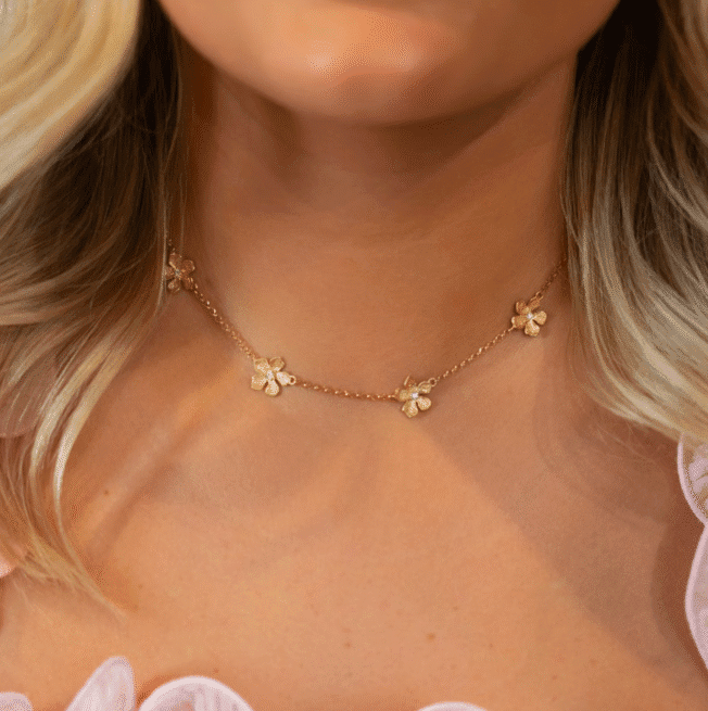 Catwalk Exclusive "Stardust Flower" kjede i forgylt sølv med 7 blomster